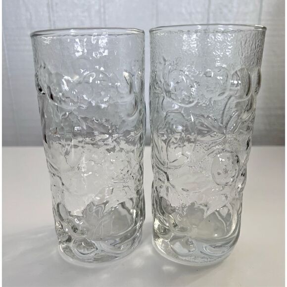 Set of 2 Vintage Libbey American Directoire Embossed Orchard Fruit Glasses Clear - Picture 1 of 5